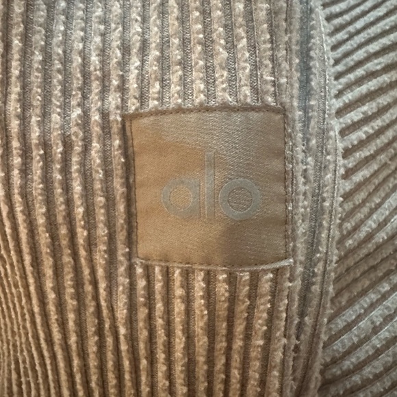 Alo Muse Sweatpant and Hoodie in Gravel Heather - Picture 8 of 8